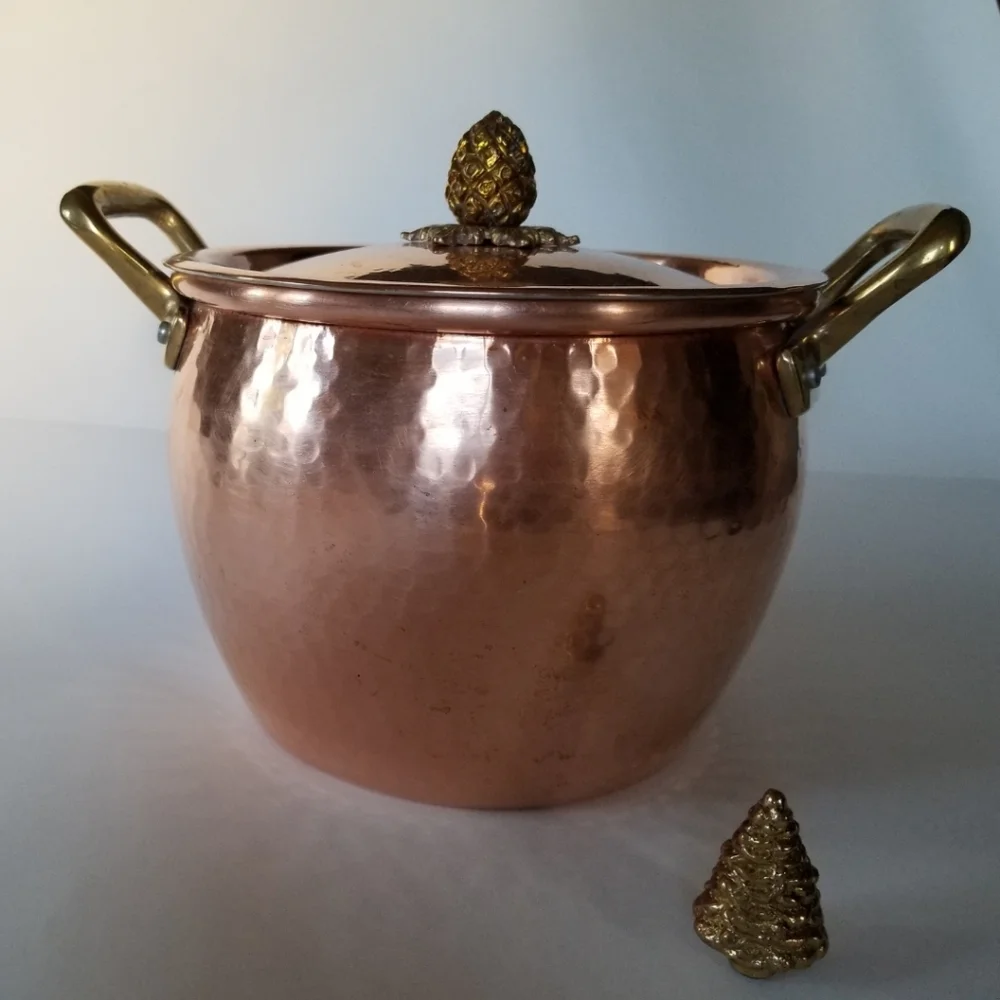 Hammered Copper Stock Pot with Brass Handles and Pineapple Finial